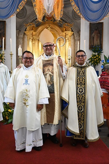 ordenacin-sacerdotal-fr.domingo-armando-martnez_ordenacin-diaconal-fr.-celso-jimnez_2